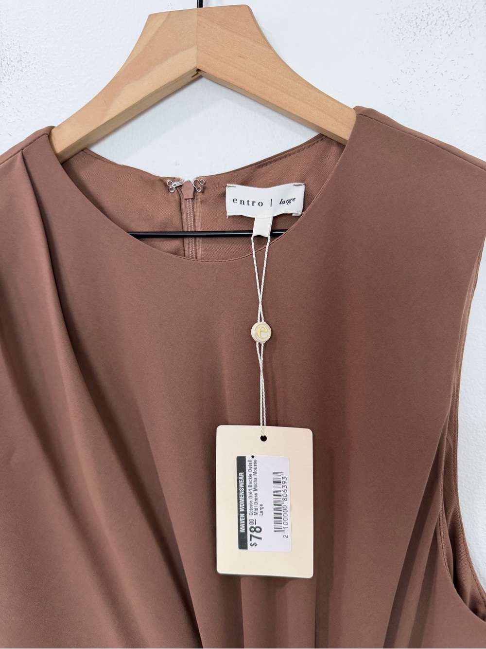 Entro Octavia Gold Buckle Midi Dress Mocha Mousse NWT Size Large - Picture 6 of 9